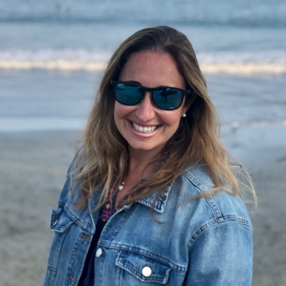 Meet the Posher Other - Meet your Posher, Elissa